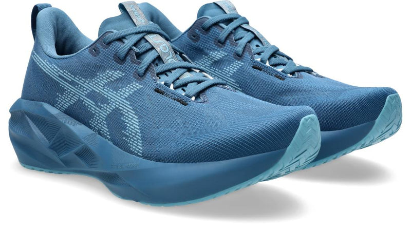 Novablast 5 - women Std (standard width)