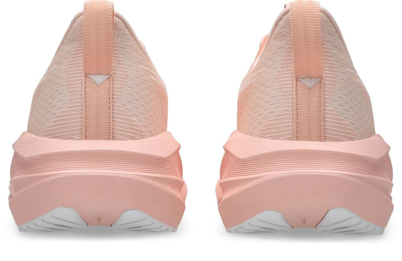 Novablast 5 - women Std (standard width)