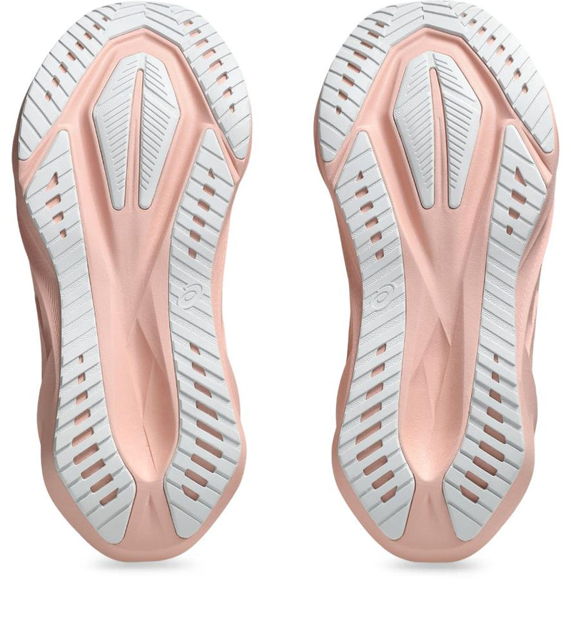 Novablast 5 - women Std (standard width)