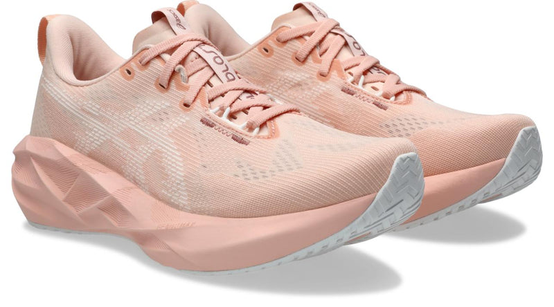 Novablast 5 - women Std (standard width)