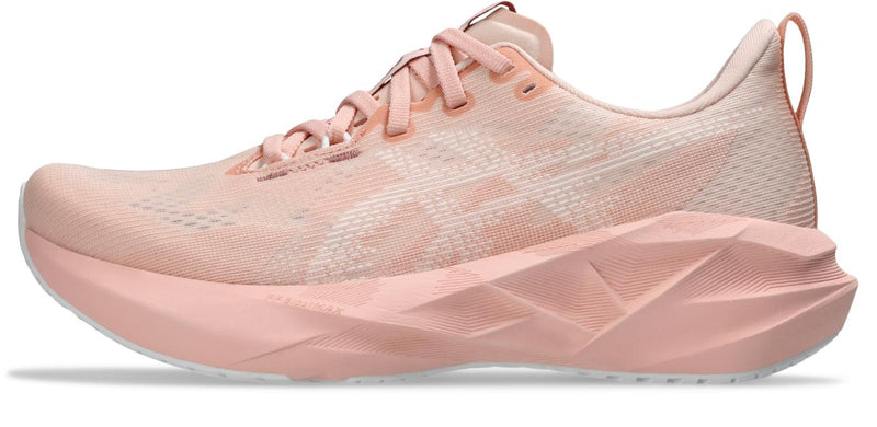 Novablast 5 - women Std (standard width)