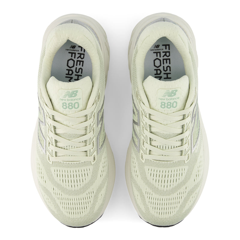 880 15 - Women D (wider)