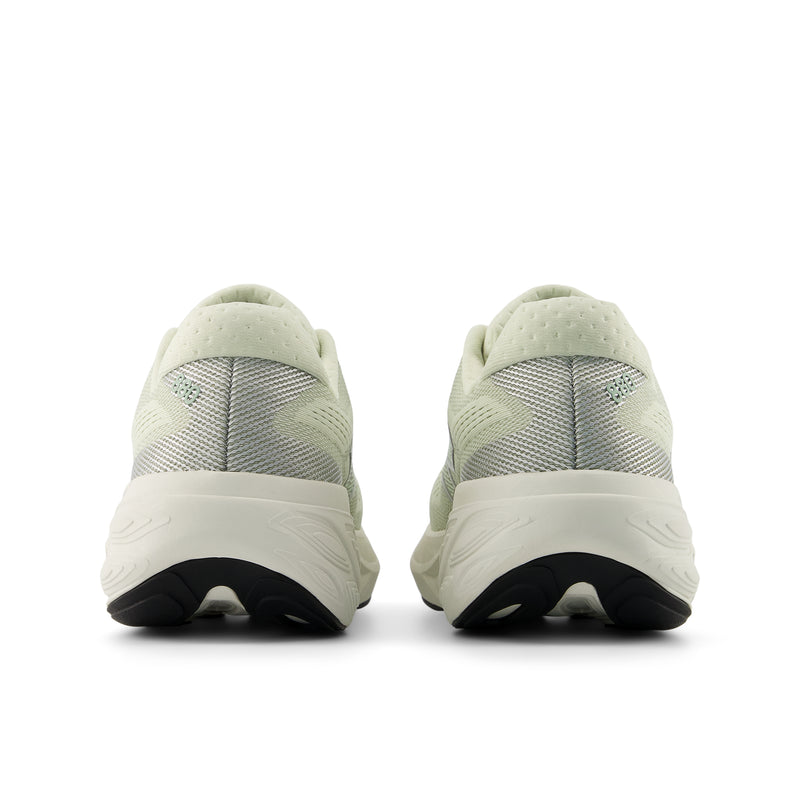 880 15 - Women D (wider)